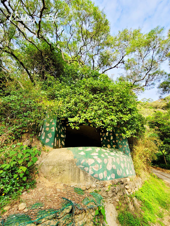 鳳崎落日步道-舊碉堡