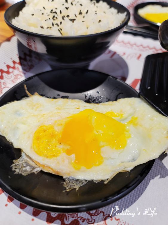 南京黃燜雞米飯-半熟荷包蛋
