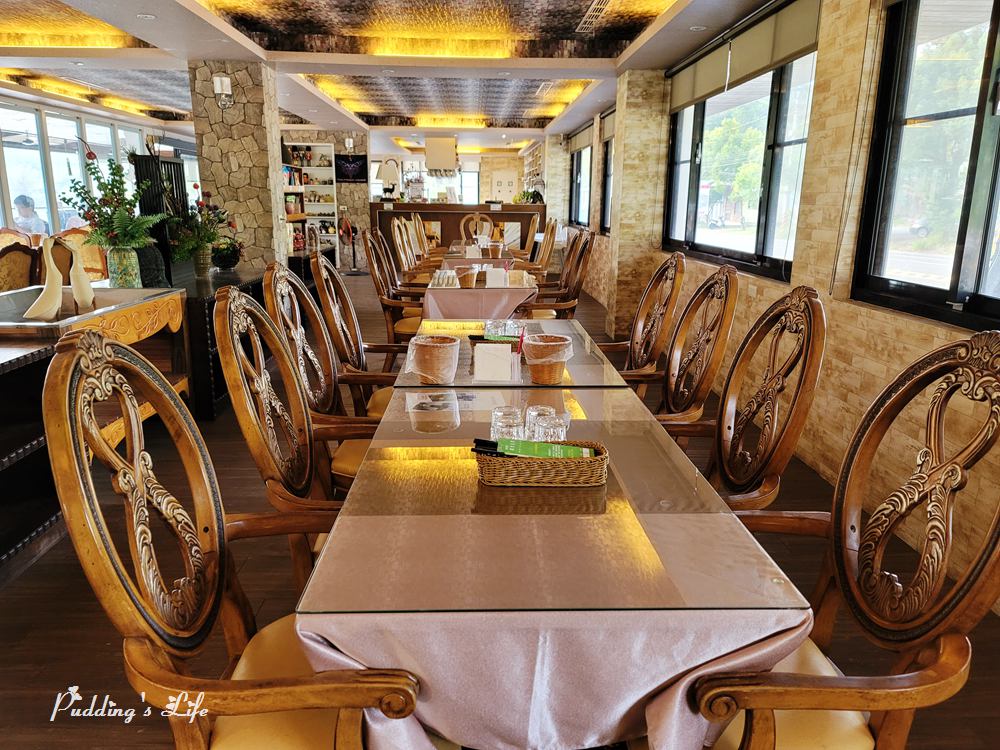 綠光水岸複合式餐廳-室內座位