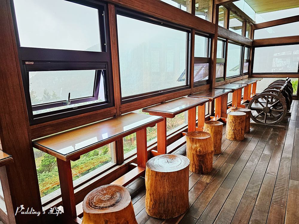 太平山雲海咖啡館-景觀用餐區