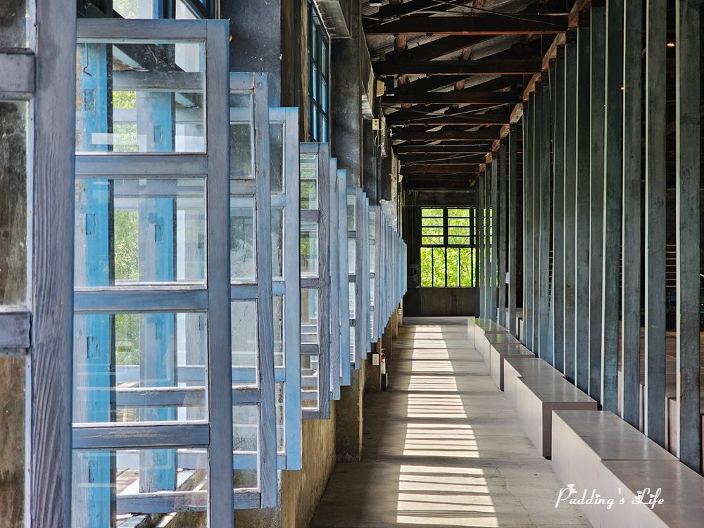 大溪老茶廠-老檜藍窗櫺