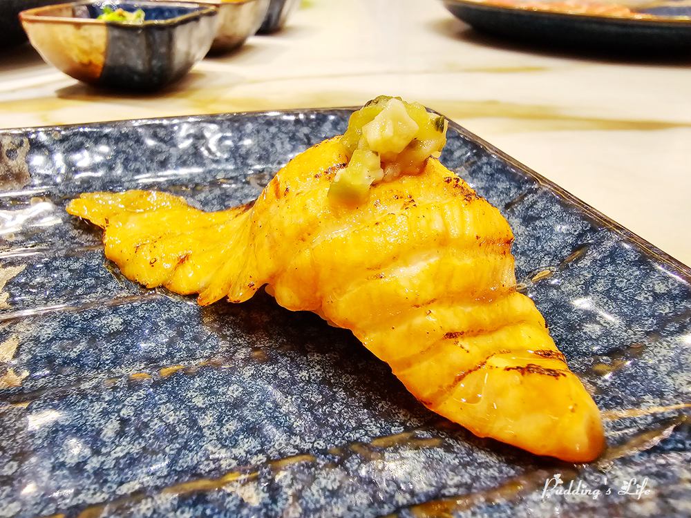 老井極上燒肉-鮭魚炙壽司